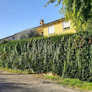 Ma Maison Fleurie Proche Aeroport Lyon St Exupery, Ldlc Arena, Groupama Stadium,eurexpo Janneyrias